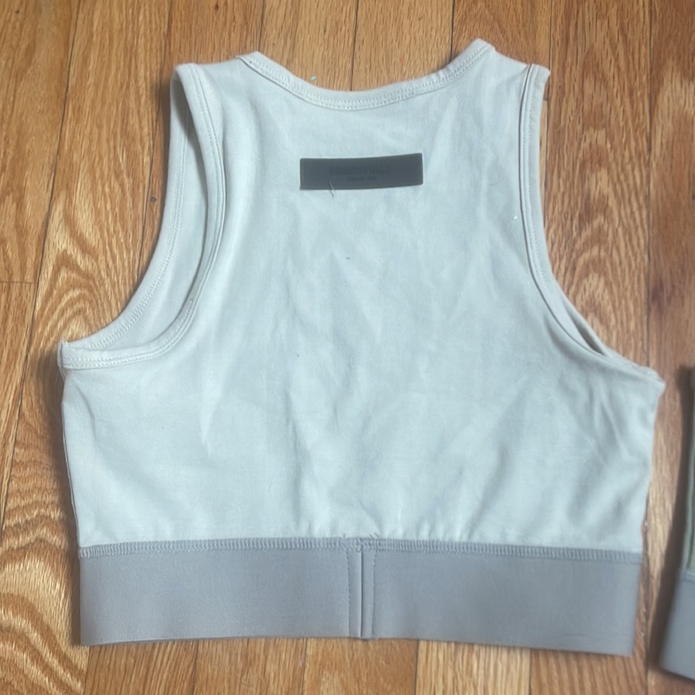 Essentials crop tops - Picture 3 of 4